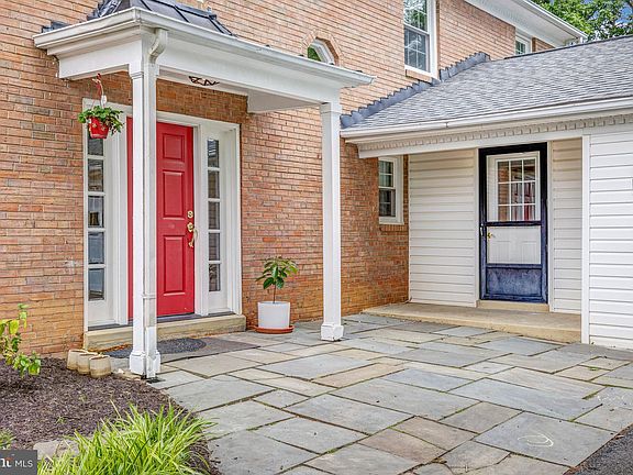 3rd image of 11300 Corobon Ln