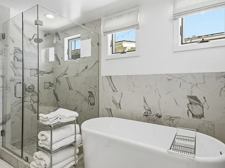 305 Montero St — Photo 15
