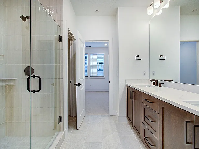 6487 NW Olympic Ln #27 — Photo 4