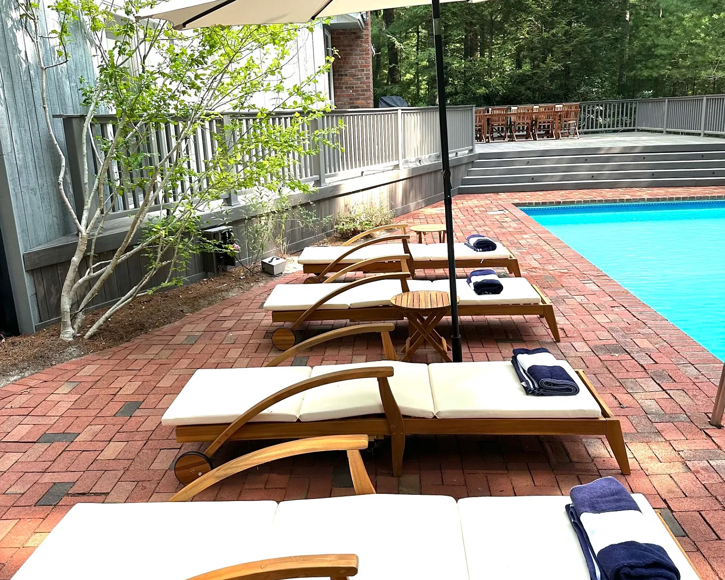 Prime EH SAG location w Tennis and Pool — Photo 4