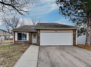 1326 Big Horn Trl, Carol Stream, IL 60188