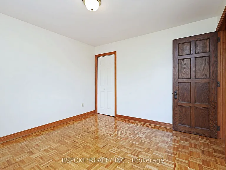 68 Roxton Rd #UPPER — Photo 13
