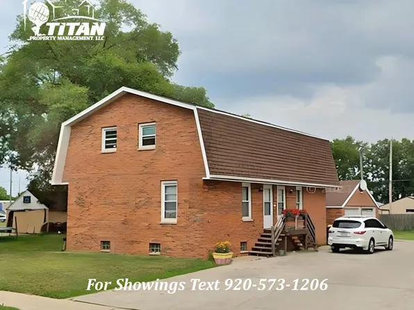 1217 Doblon St, Green Bay, WI 54302