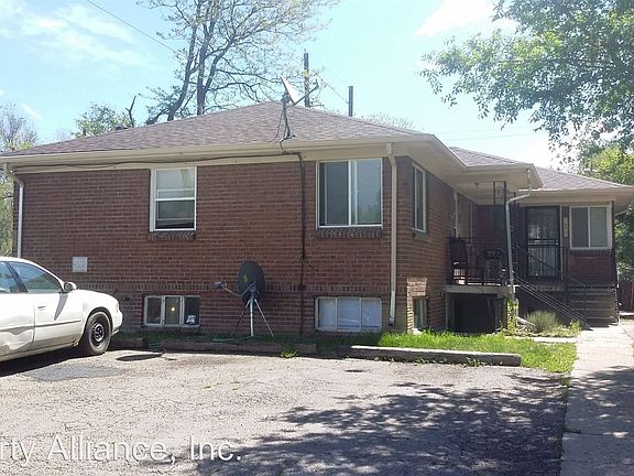 4th image of 1690 1/2 Yosemite St