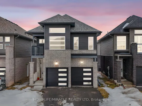 35 Caroline St, Welland, ON L3B 0J8