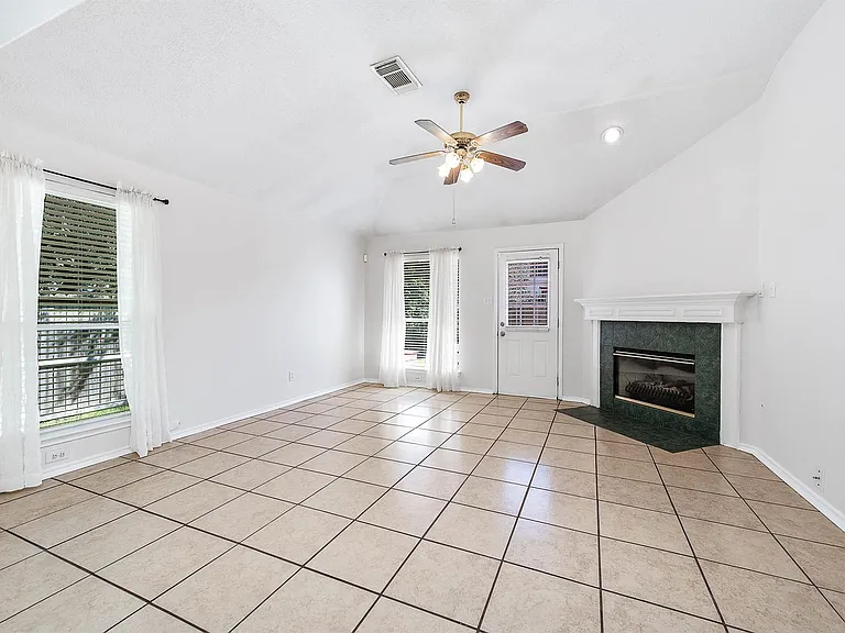 3347 Pebble Beach Ln — Photo 15