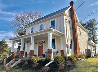 7842 Oak Dr, Waynesboro, PA 17268