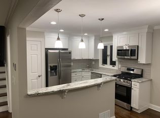 821 Palmer St, Union, NJ 07083