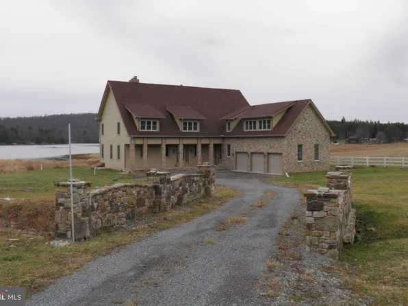 14 Stilwater Dr, Swanton, MD 21561