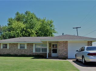 516 Linda Dr, Cordell, OK 73632