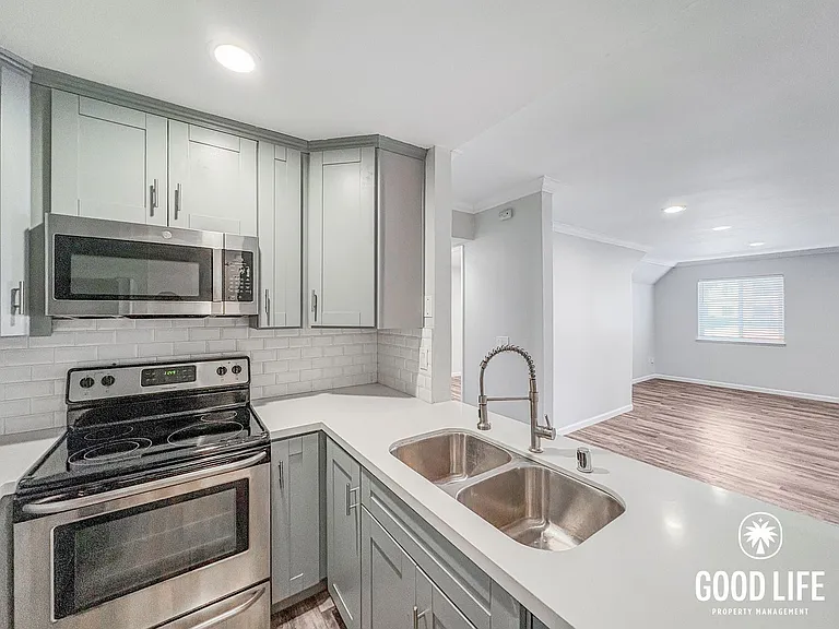 3440 Lebon Dr #4118 — Photo 2