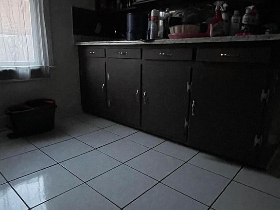 5th image of 229 Westin Dr
