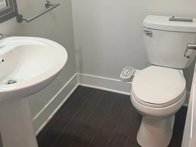 504 Keenland Ct — Photo 10