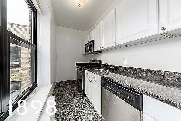 1st image of 80 Woodruff Ave #3CC
