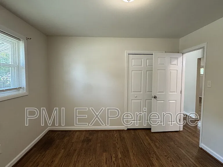 6405 Roberts Dr — Photo 13
