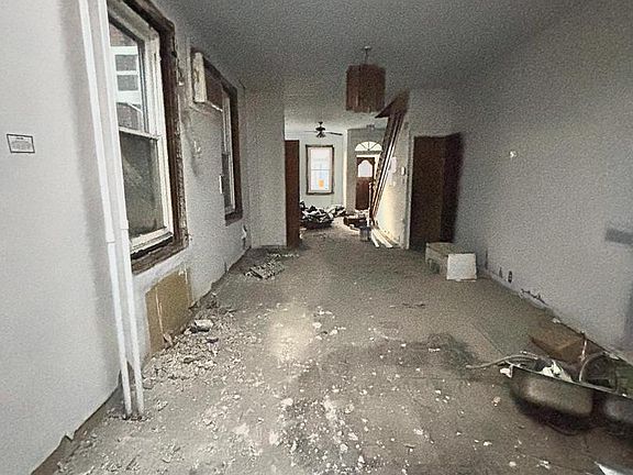 4th image of 1627 S 8th St
