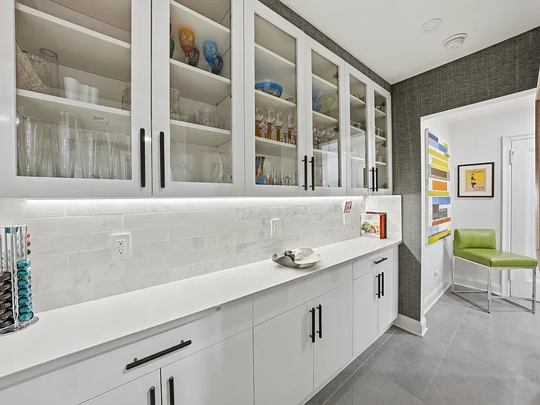 50 E 72nd St #10B — Photo 19