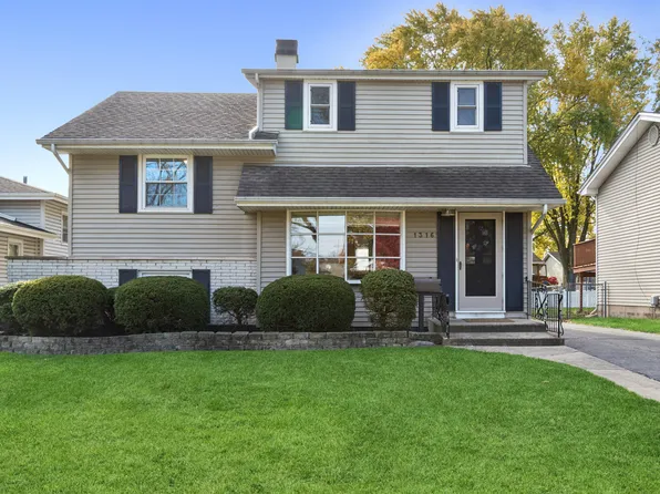 1316 Wilson Ave, Wheaton, IL 60189
