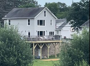 121 Thimble Island Rd, Branford, CT 06405