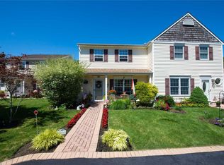 6 Peacock Path, Coram, NY 11727