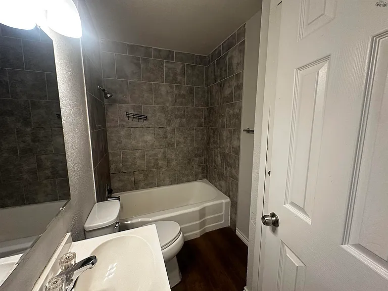 4719 Hollandale Ave — Photo 8