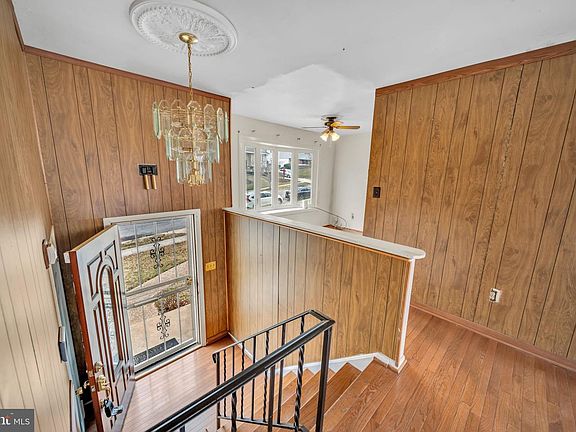 4th image of 4554 Kinmount Rd