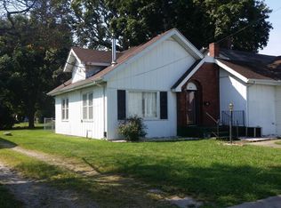 214 W Randolph St, Pinckneyville, IL 62274