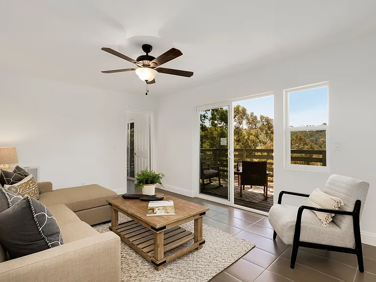 4853 Elsa Rd — Photo 11