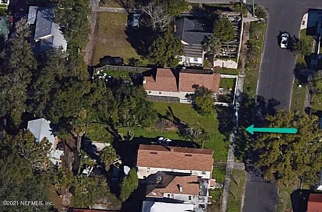 2nd image of 1240 Ionia St