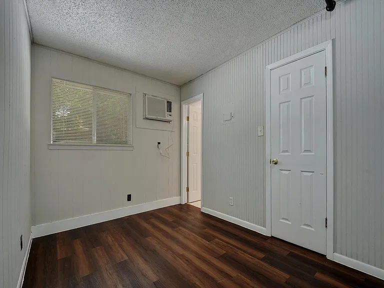 4712 Depew Ave — Photo 21