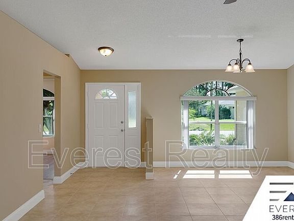 4th image of 11 Barrington Dr