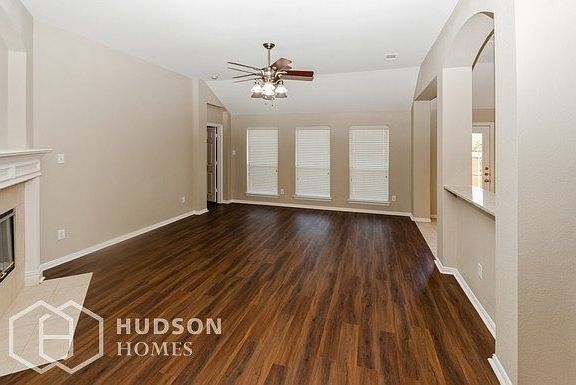 3rd image of 407 Rock Meadow Trl