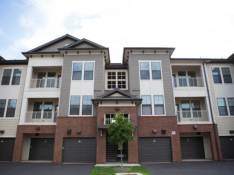 Velo Verdae Apartments — Photo 29