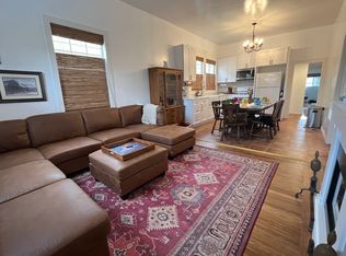 3765 Ruby St, Oakland, CA 94609