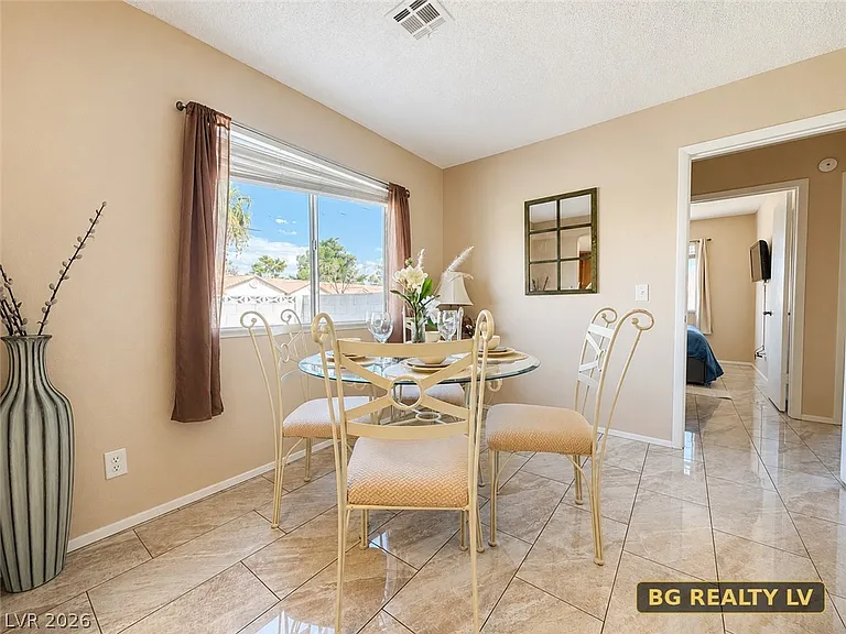 6600 Light Breeze Dr — Photo 10