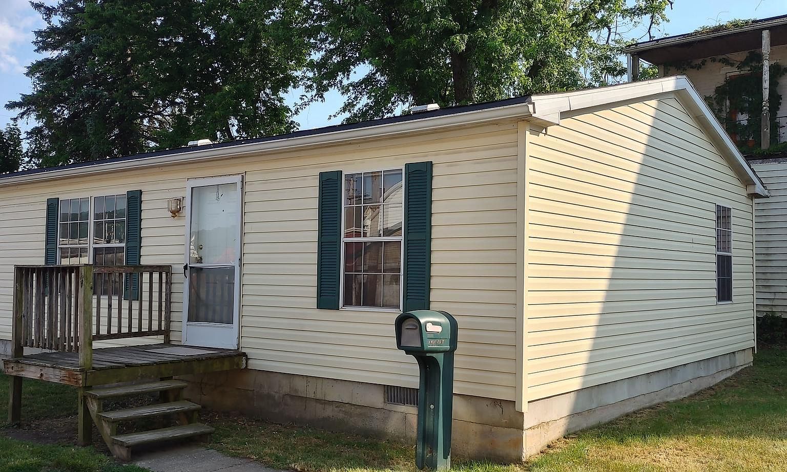 10 W 4th St, Lewistown, PA 17044 Zillow
