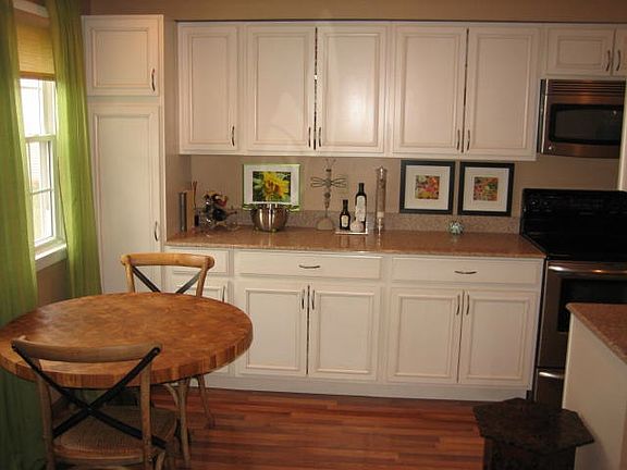 2nd image of 16 Meadow Ct