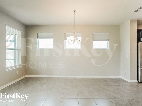 3rd image of 2924 Marlberry Ln