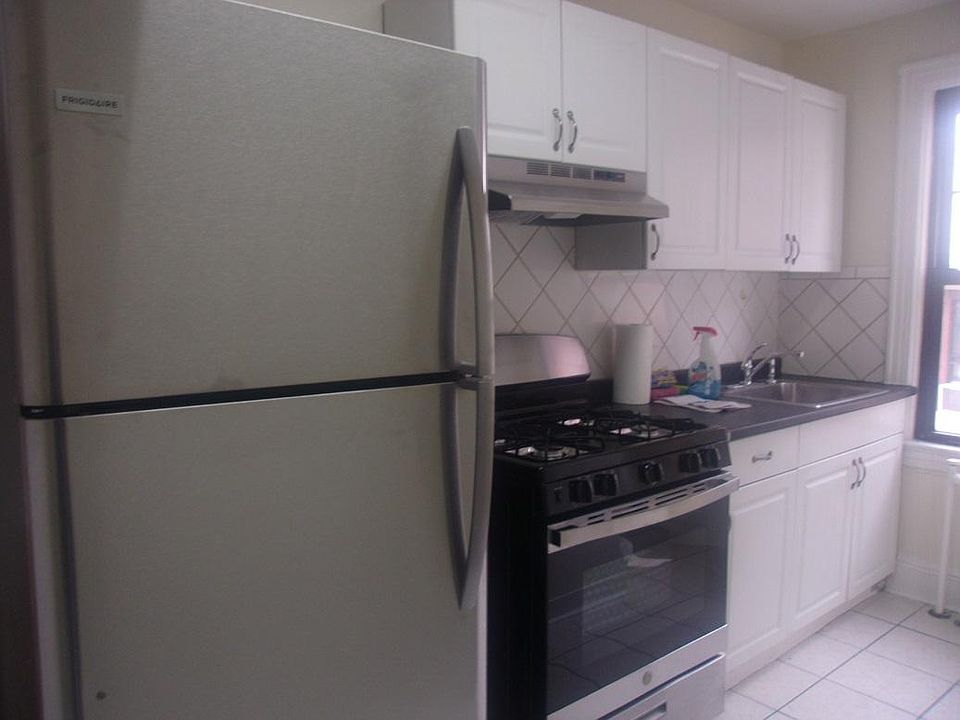 1st image of 209-43 41ave