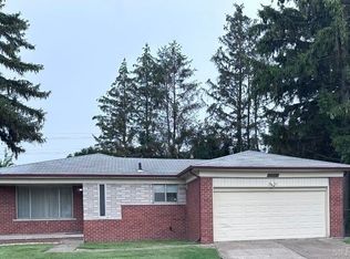 30057 Paul Ct, Warren, MI