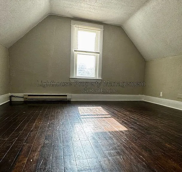 871 Wood St — Photo 11