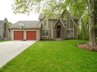 1315 SE 6th St, Lees Summit, MO 64063