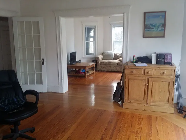 27 Warner St #1 — Photo 3