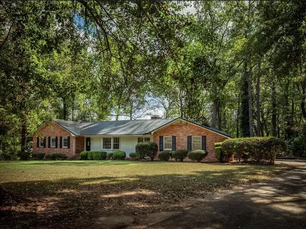 325 Wildwood Cir, Americus, GA 31709