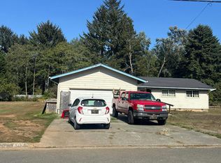 740 Vipond Dr, Crescent City, CA 95531