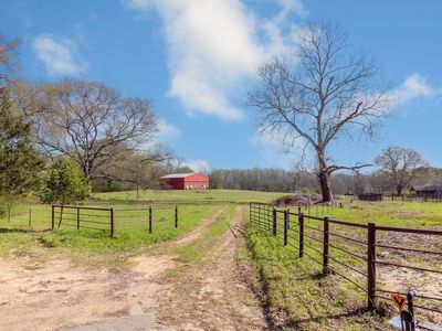 1272 Binion Rd, Gilmer, TX, 75644