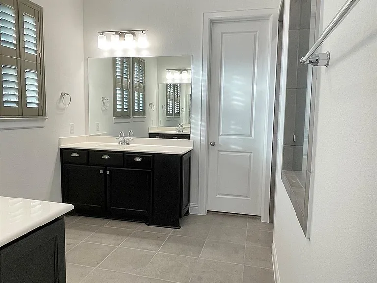 689 Cape Capri Dr — Photo 15