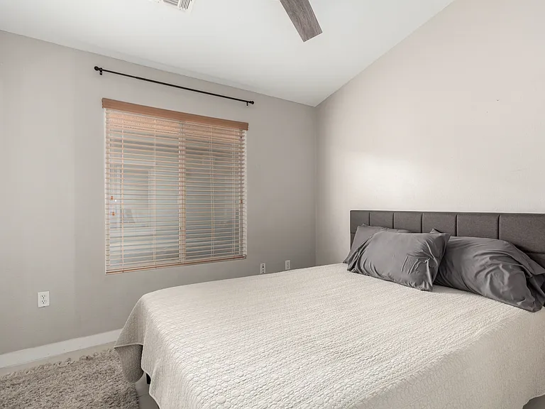 2402 E 5th St #1718 — Photo 37