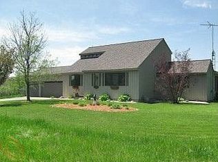 1580 S Hadley Rd, Ortonville, MI 48462
