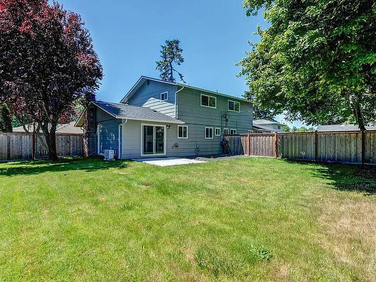 3425 Arrowhead St — Photo 3